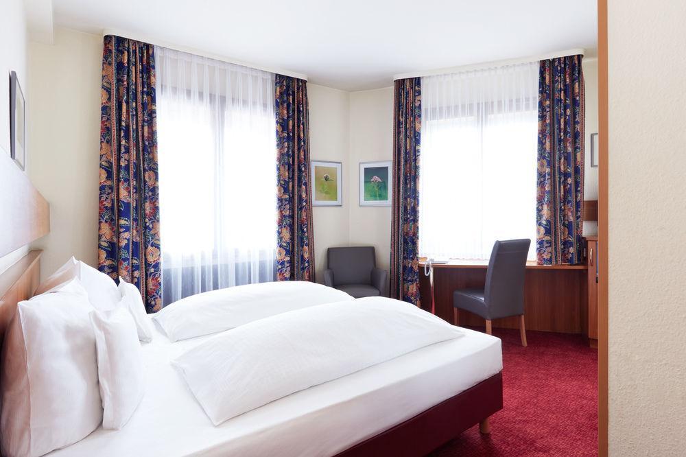 Doria Hotel Dusseldorf Ngoại thất bức ảnh