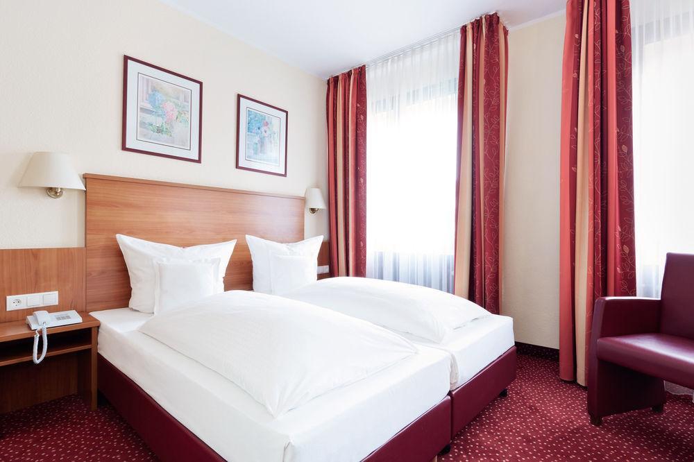 Doria Hotel Dusseldorf Ngoại thất bức ảnh