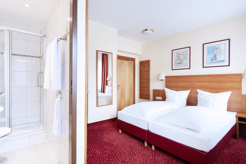 Doria Hotel Dusseldorf Ngoại thất bức ảnh