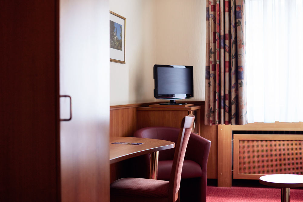 Doria Hotel Dusseldorf Ngoại thất bức ảnh