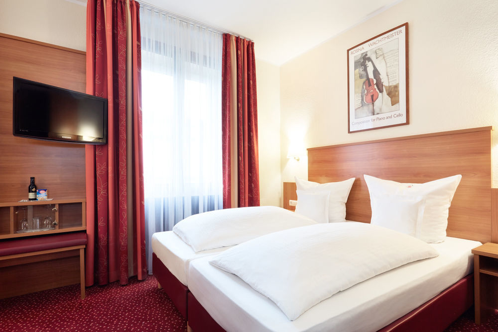 Doria Hotel Dusseldorf Ngoại thất bức ảnh