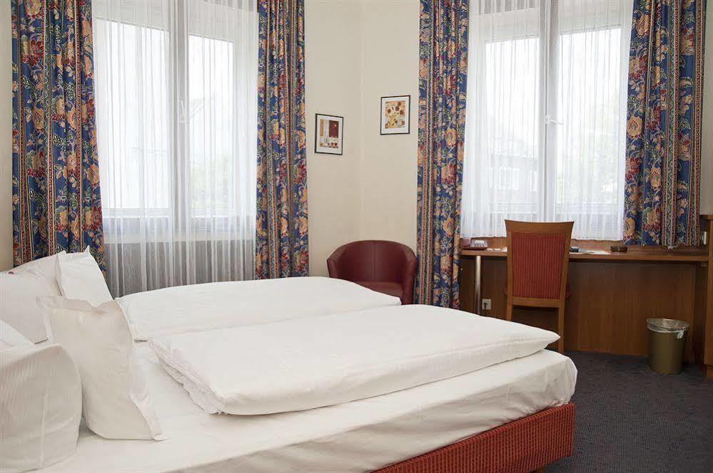 Doria Hotel Dusseldorf Ngoại thất bức ảnh